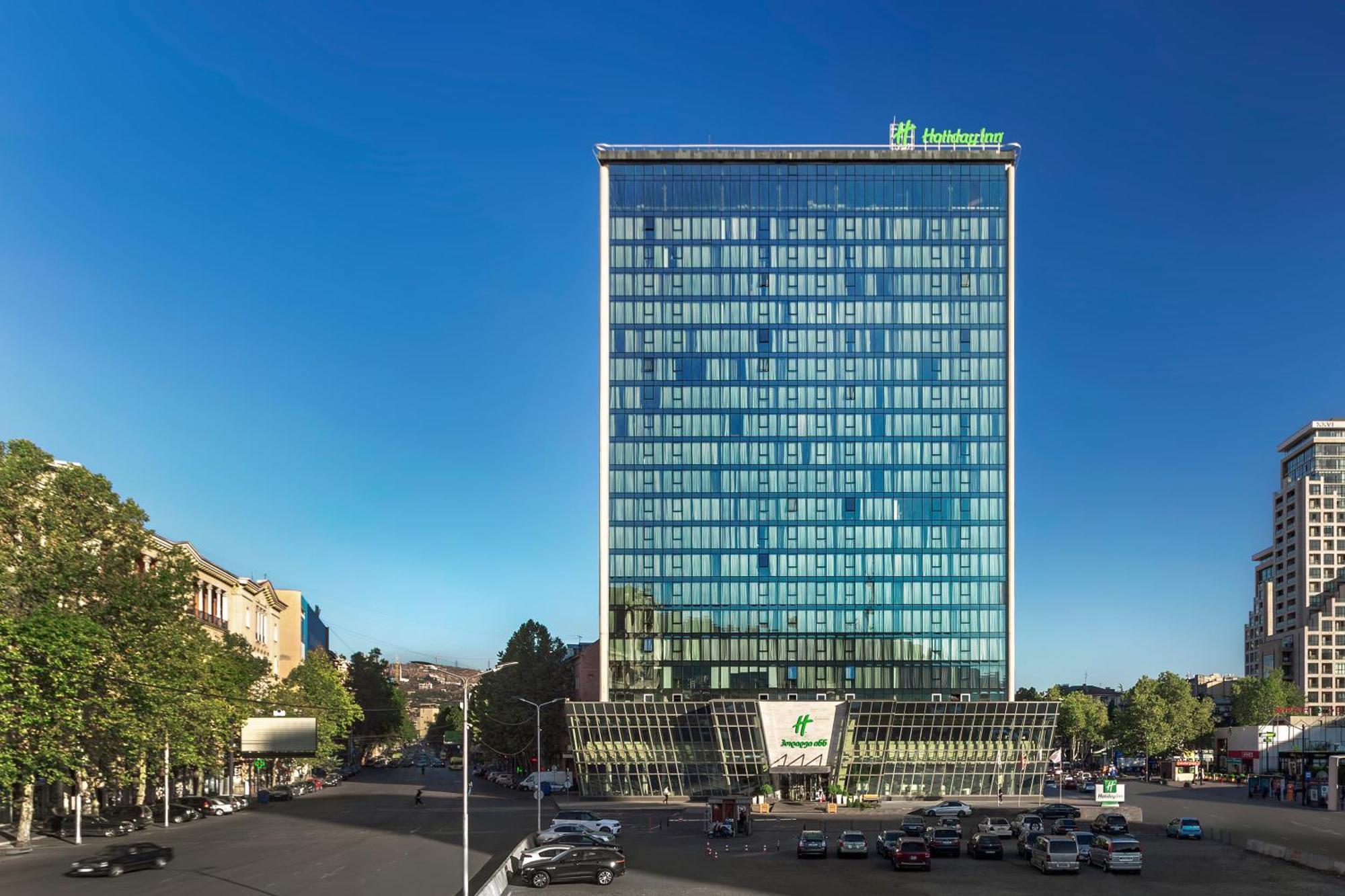 Hotel - By Ihg