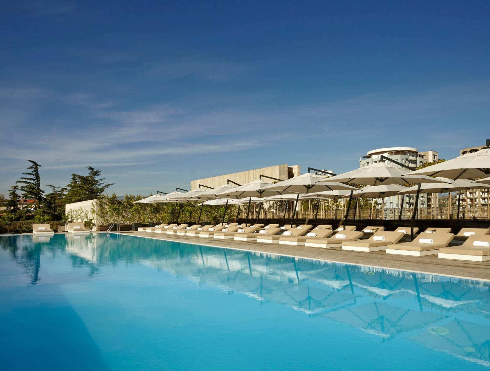 Hotel - By Ihg